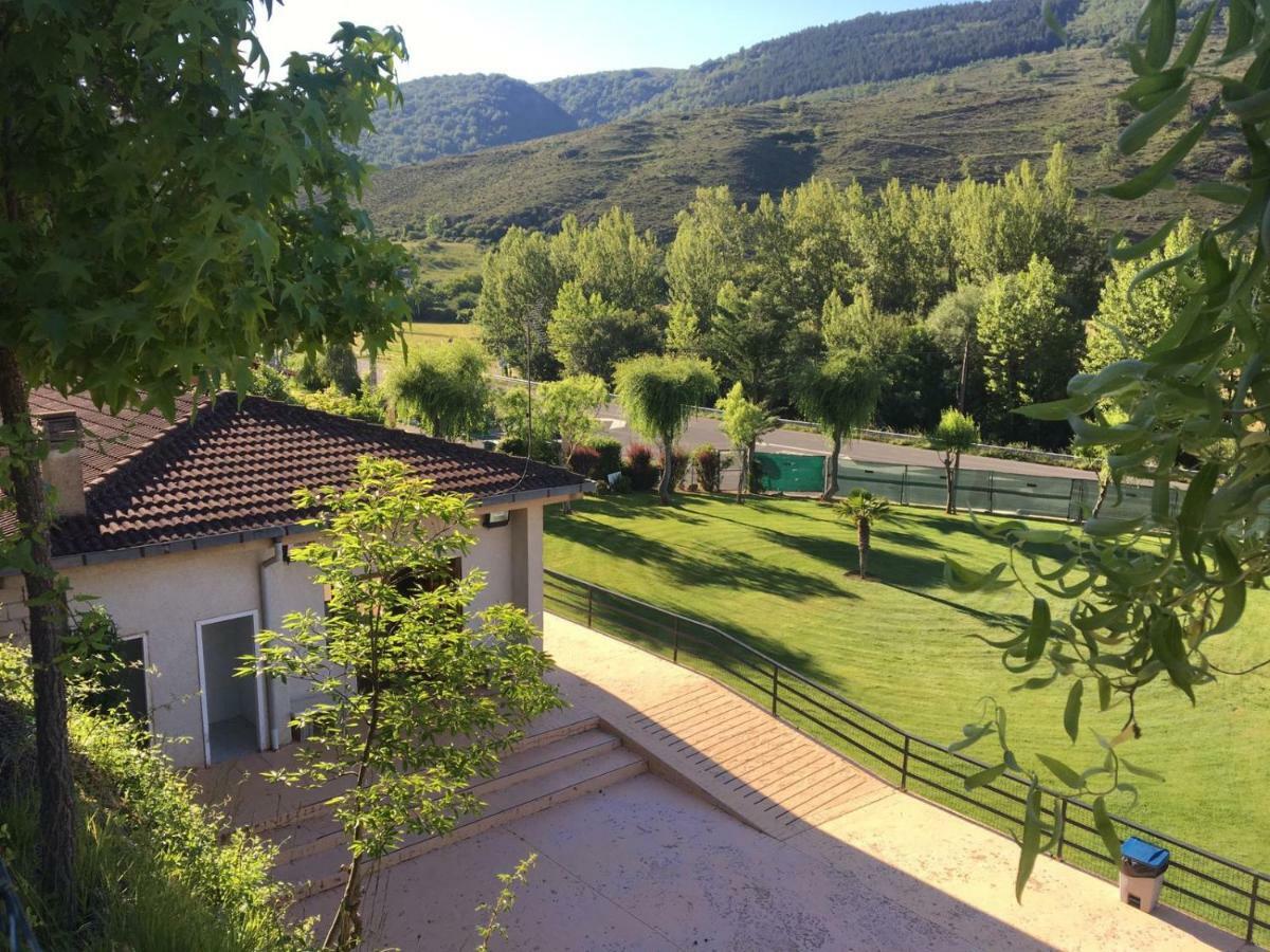 Apartamento Ezcaray Con Piscina 佐瑞奎 外观 照片