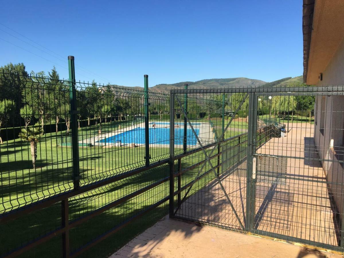Apartamento Ezcaray Con Piscina 佐瑞奎 外观 照片