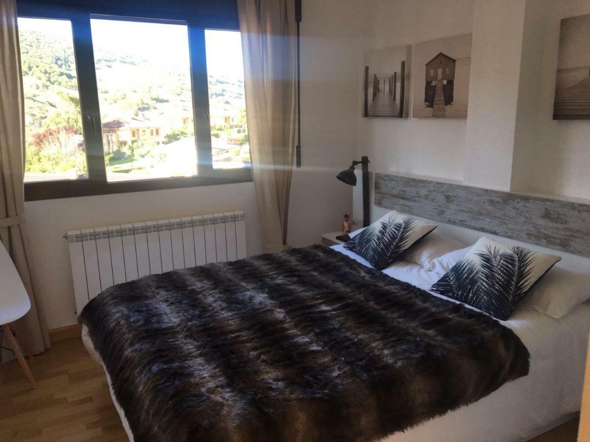 Apartamento Ezcaray Con Piscina 佐瑞奎 外观 照片