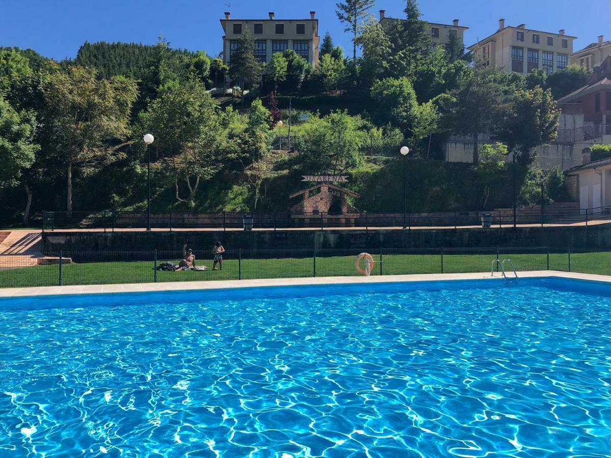 Apartamento Ezcaray Con Piscina 佐瑞奎 外观 照片